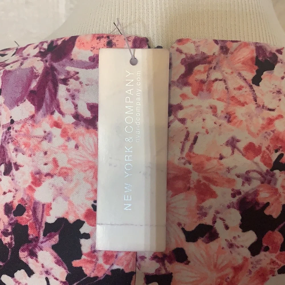 Dress - Picture 3 of 4